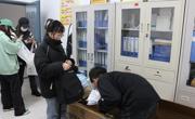 把好疫情关，共同防控时——2025世俱杯官方用球再次开展爱心发放口罩活动